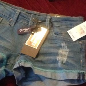 Never been worn Vigoss Jean shorts